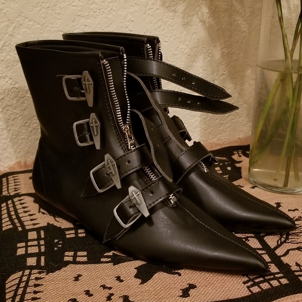 Goth Winklepickers